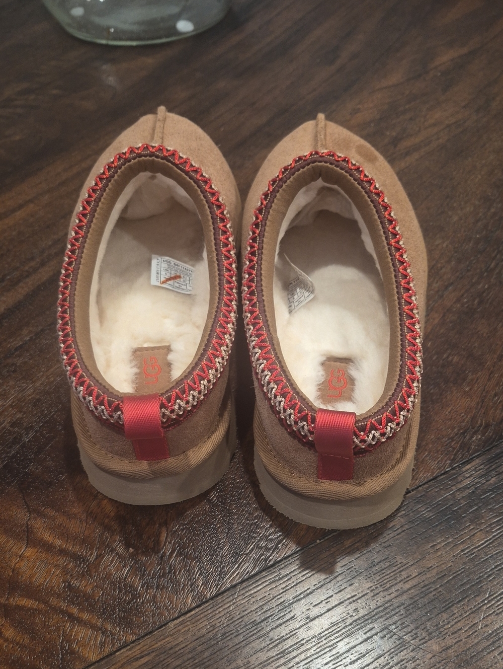 NEW UGG Tasman Cozy Suede Slip-On Clog in Chestnut with Red Trim - Picture 3 of 8